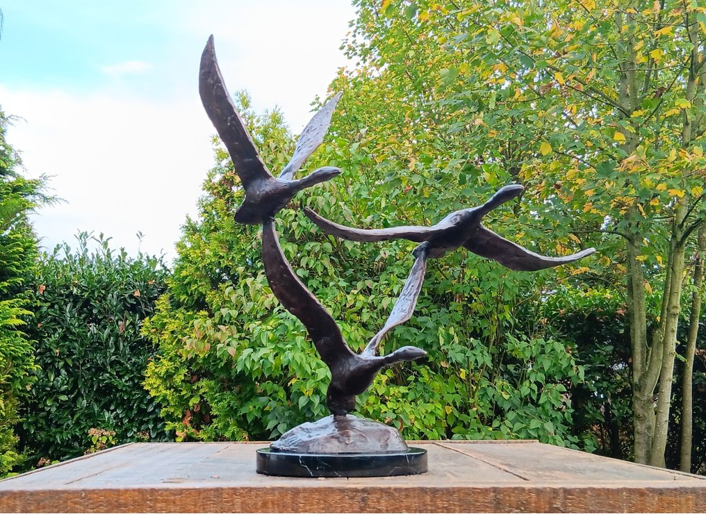 Γλυπτό, De trekvogels - 43 cm - μπρούντζος μάρμαρο #1.0