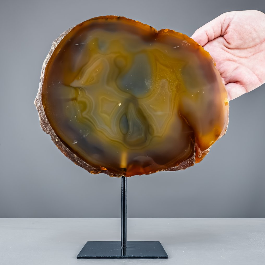 温和的土元素能量——带有温暖光辉的玛瑙盘支架，展现自然的优雅。 在巴西- 1886.31 g #3.2