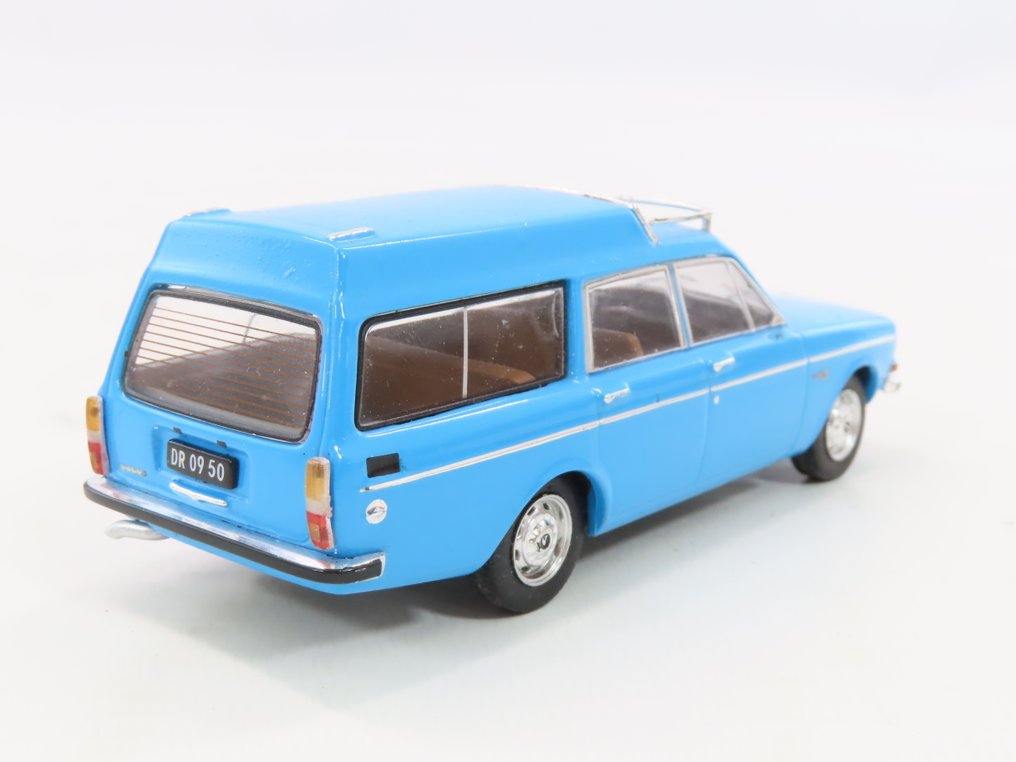 Schuco/Oxford/Atlas/Starline/IXO 0轨, 1:43 - 模型火车车辆 (12) - 12辆车辆，包括沃尔沃145 Estate、菲亚特1800/2300 Familiare和菲亚特130 Berlina。 #4.3