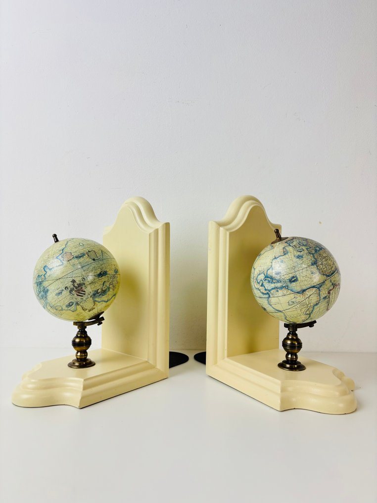 Bookends - Italian cartographic design globe bookstand - Brass, Papier-mache, Wood #1.0