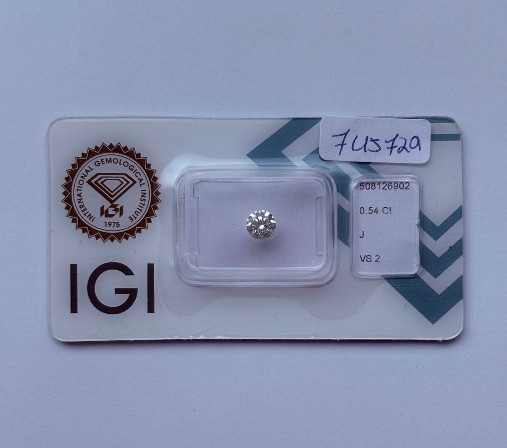 1 pcs 钻石  (天然)  - 0.54 ct - 圆形 - J - VS2 轻微内含二级 - 国际宝石研究院（IGI） - Ex Ex Ex 无 #1.0