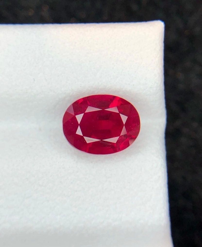 1 pcs  Red Ruby  - 1.27 ct - Lotus Gemology - Vivid Burma Pigeon Blood #1.0
