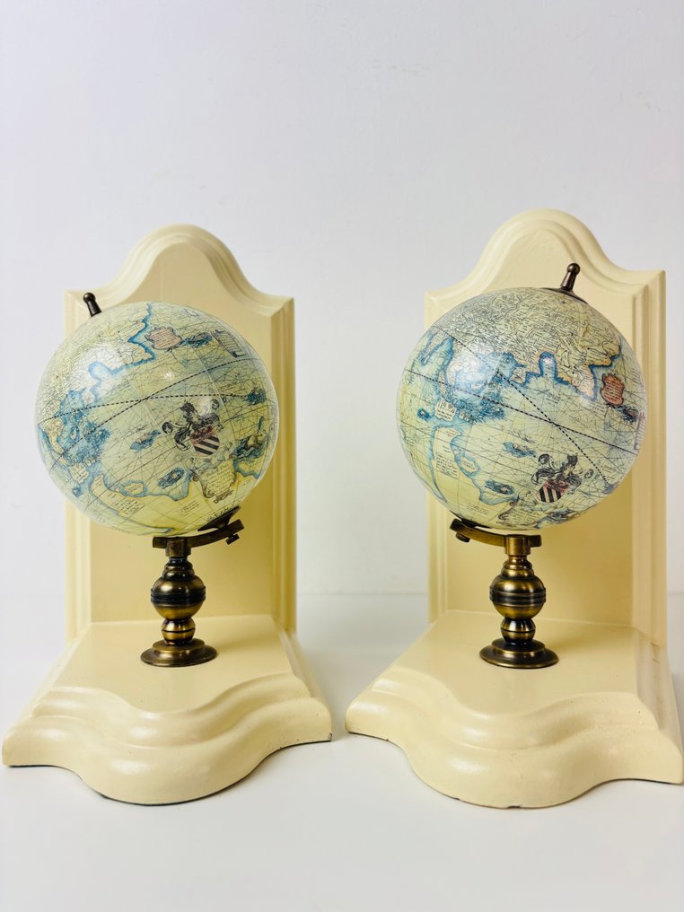 Bookends - Italian cartographic design globe bookstand - Brass, Papier-mache, Wood #2.1