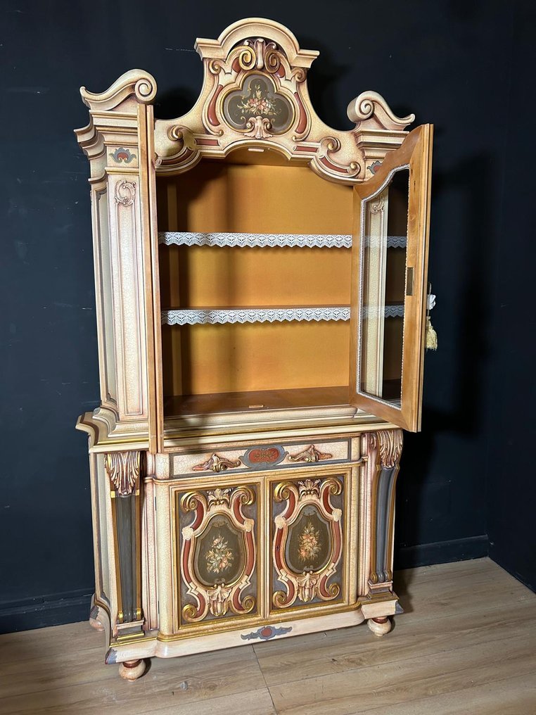 Display cabinet - Wood, Glass #1.0