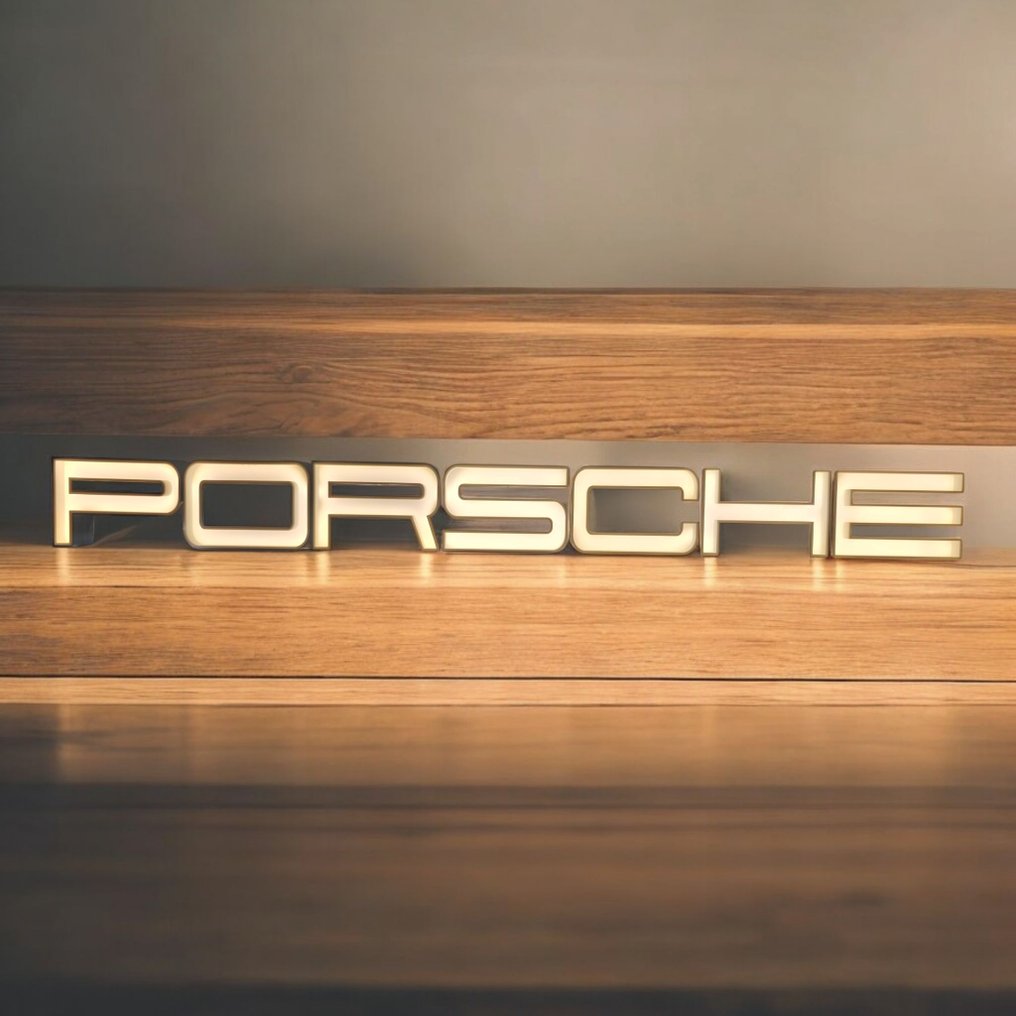 75cm LED Porsche Branco - Porsche - 2025 #1.0