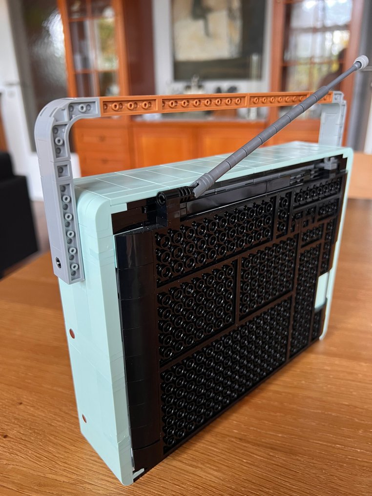 Lego - Icons - 10334 - Retro-Kofferradio - 2020+ #1.0