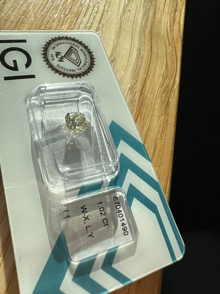 没有保留价 - 1 pcs 钻石  (天然)  - 1.02 ct - 方形 - I1 内含一级 - 国际宝石研究院（IGI） - W - X，浅黄色 #1.0