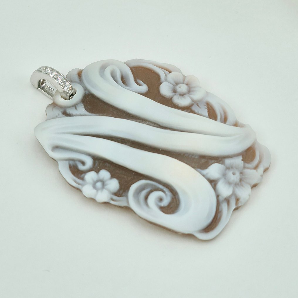 Silver - Cameo - Hand-engraved cameo #3.2