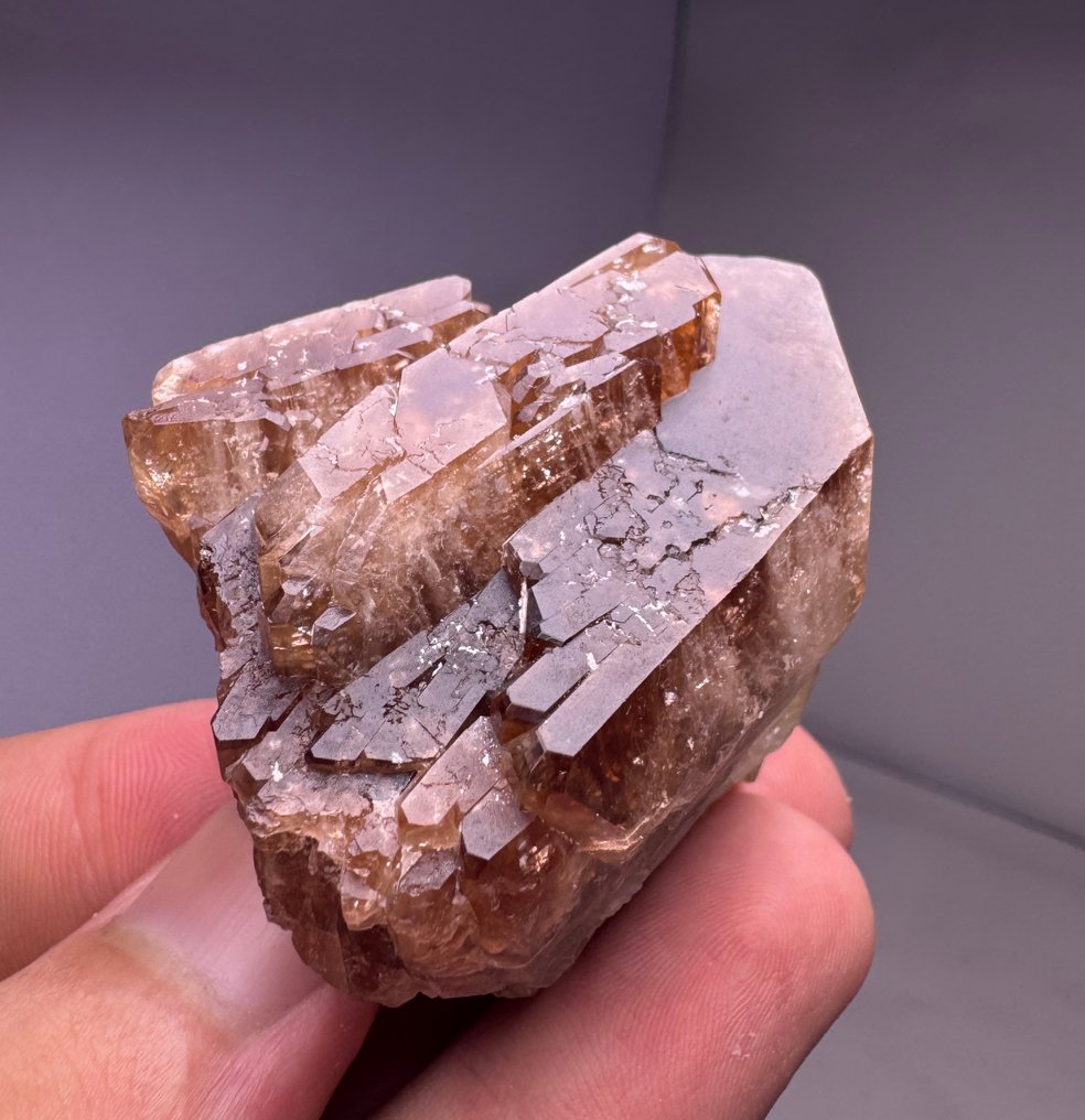 Unusual!! Topaz With Natural Patterns On Surface Crystal - Height: 46 mm - Width: 54 mm- 168 g - (1) #1.0