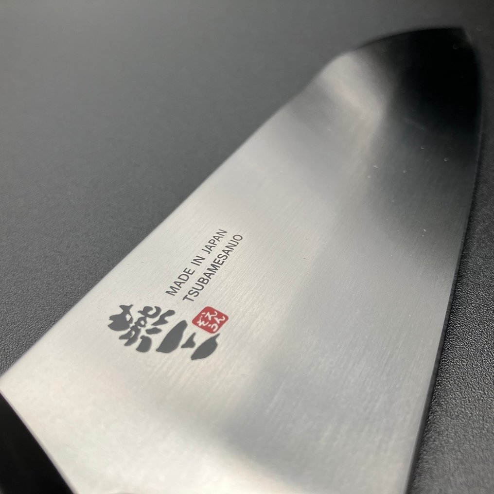 燕三条 (Tsubamesanjo) Handcrafted by master artisans - Μαχαίρι κουζίνας - Μικρό μαχαίρι Santoku - ΔΩΡΕΑΝ ΑΠΟΣΤΟΛΗ - ανοξείδωτο ατσάλι - Ιαπωνία #4.3