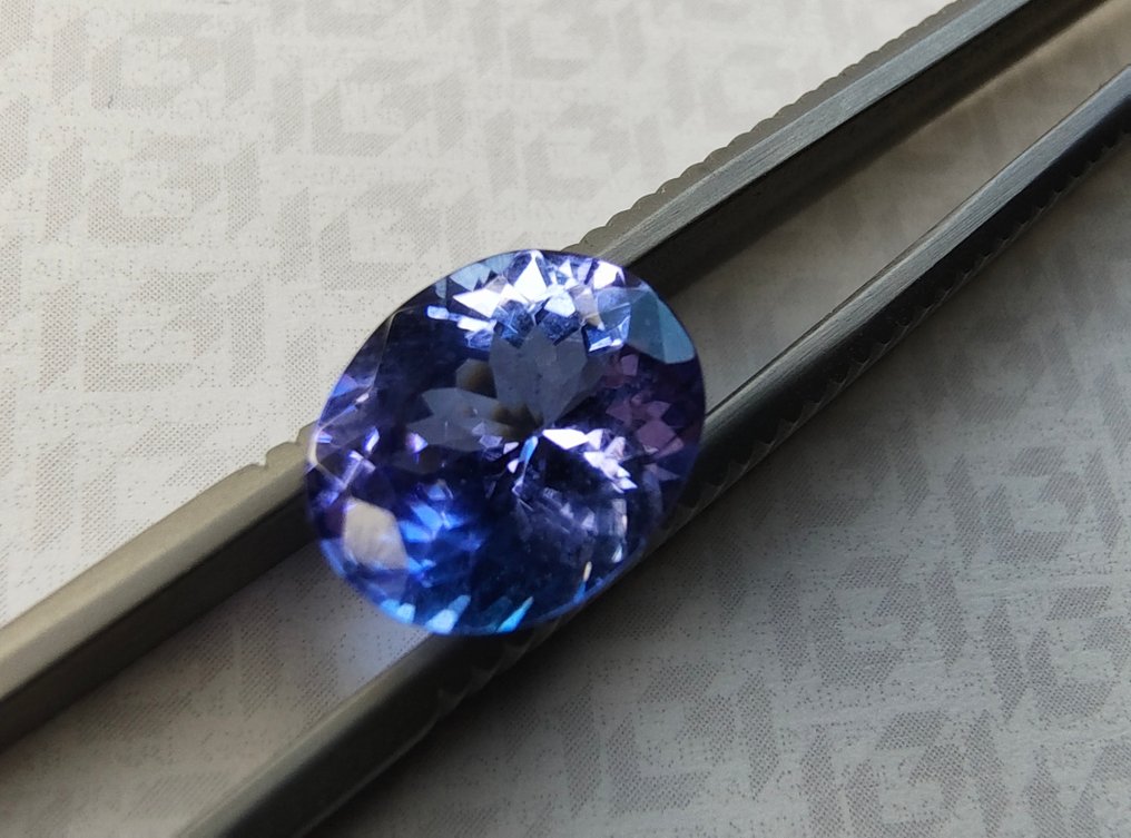 1 pcs  蓝色, 紫罗兰色 坦桑石  - 2.98 ct - 国际宝石研究院（IGI） - 优质色彩 #3.2
