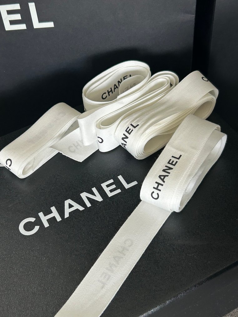 Chanel - Box (11) - Authentic Hermès Cardboard Boxes Various Sizes and Paper Bags - Cardboard - Chanel Hardboxes #1.0