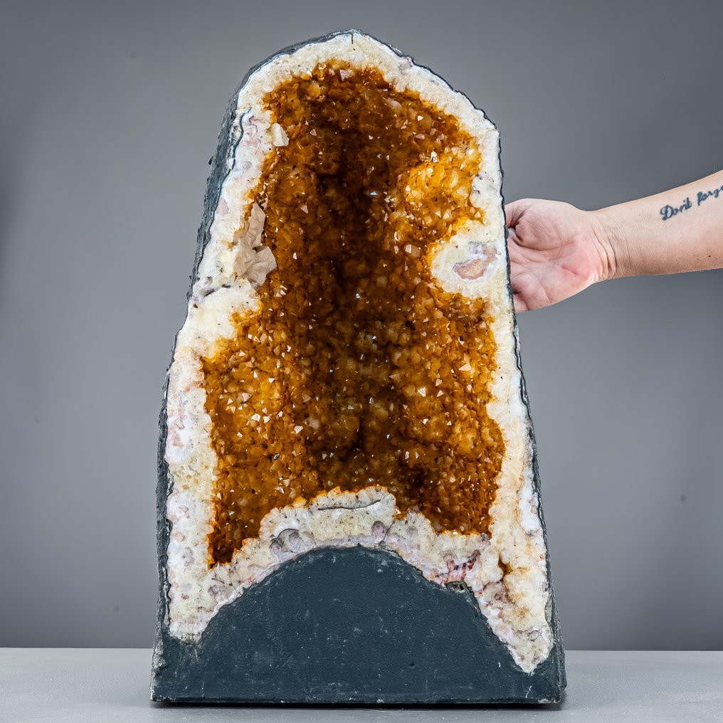 紫水晶-德鲁斯配粉色紫水晶边缘——耀眼的能量与高贵的色彩和谐 德鲁斯,巴西- 38384.99 g #4.3