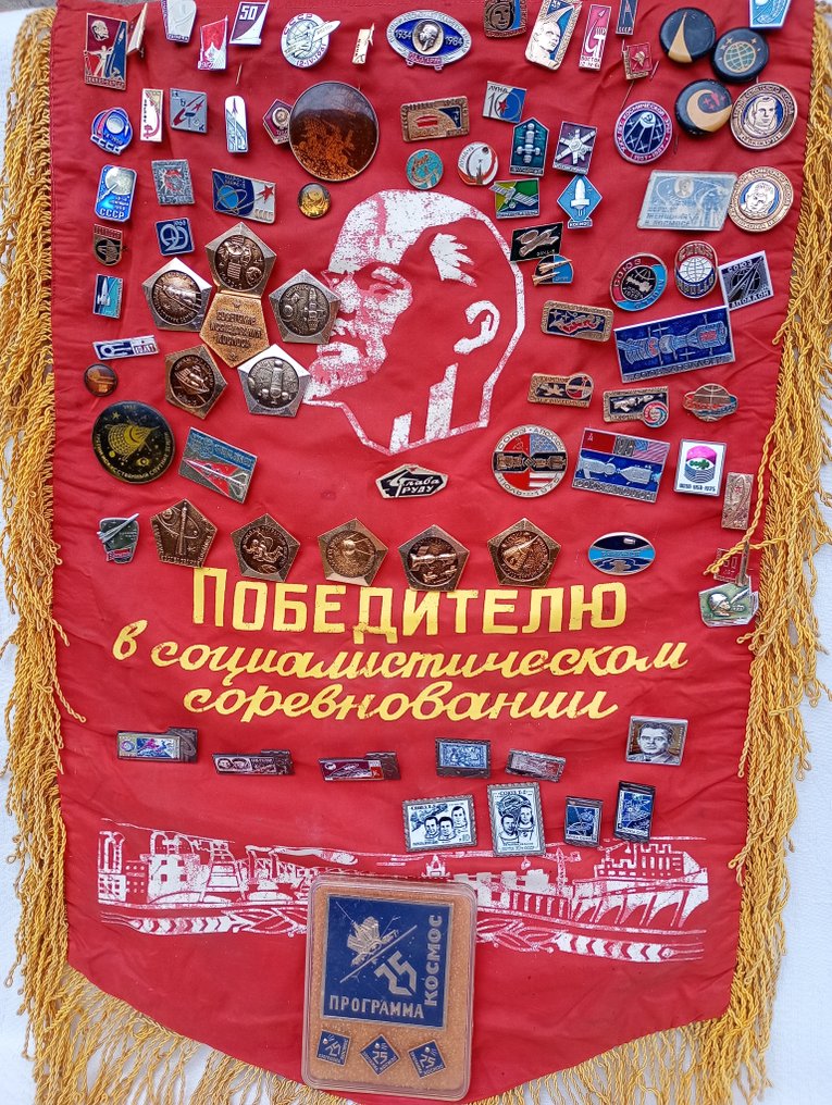 USSR Samling av 90 badges - Olika rymdprogram - 1960-1970 #1.0