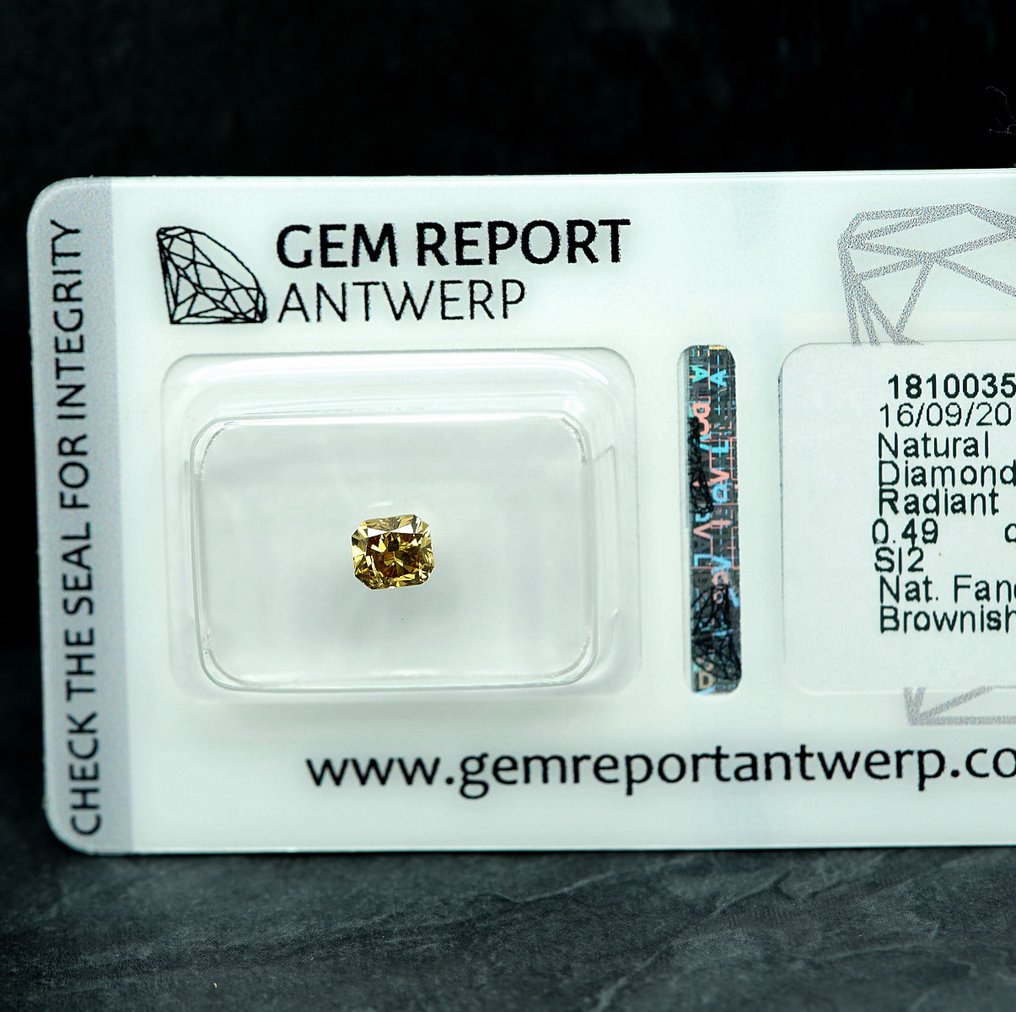 1 pcs 钻石 (天然色彩的) - 0.49 ct - 雷地恩型 - Fancy intense 稍帶棕色的 黄色 - SI2 微内含二级 - 安特卫普宝石报告(GRA) #4.3