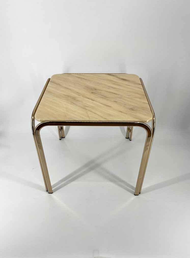 咖啡桌 - 大理石, 鋁 - 大理石台面的咖啡桌 #4.3