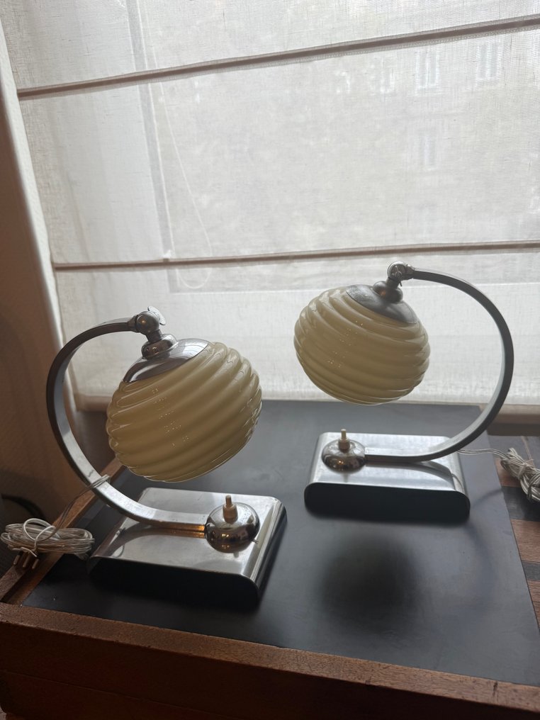 Candeeiro de mesa - Vidro opalino #3.2