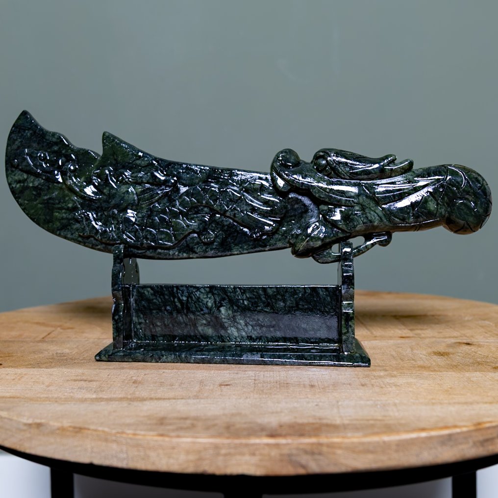 Nefriet Jade Sword - Height: 38 cm - Width: 3.7 cm- 2080 g #1.0