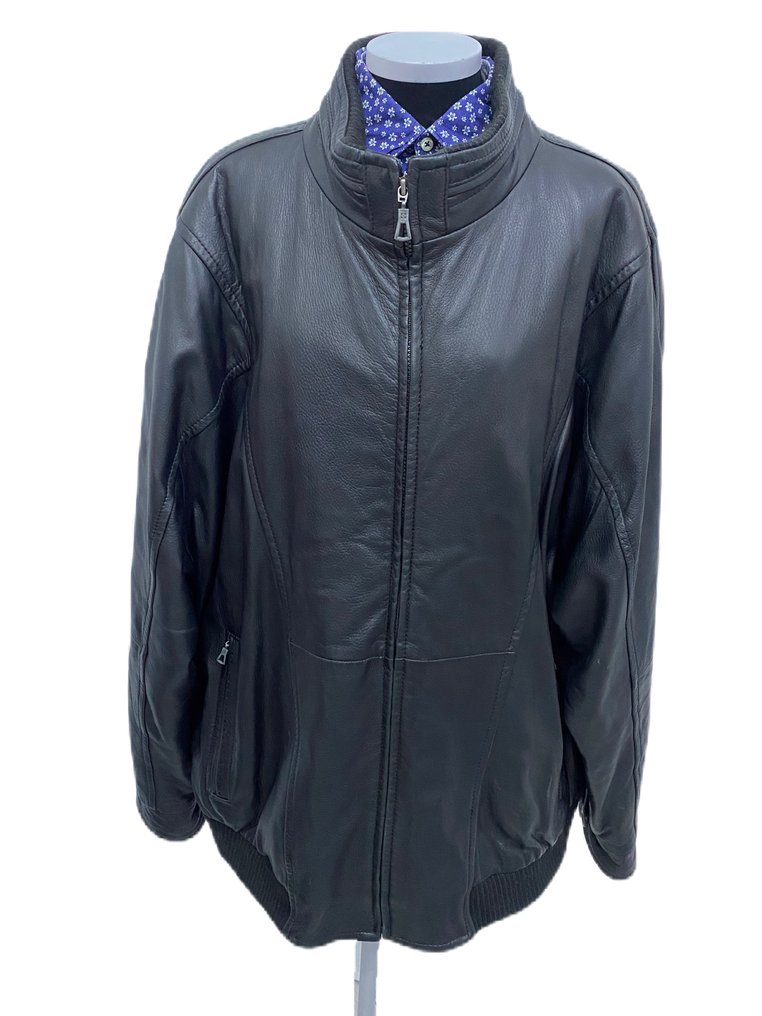 Maali - Bugatti - Bomber #1.0