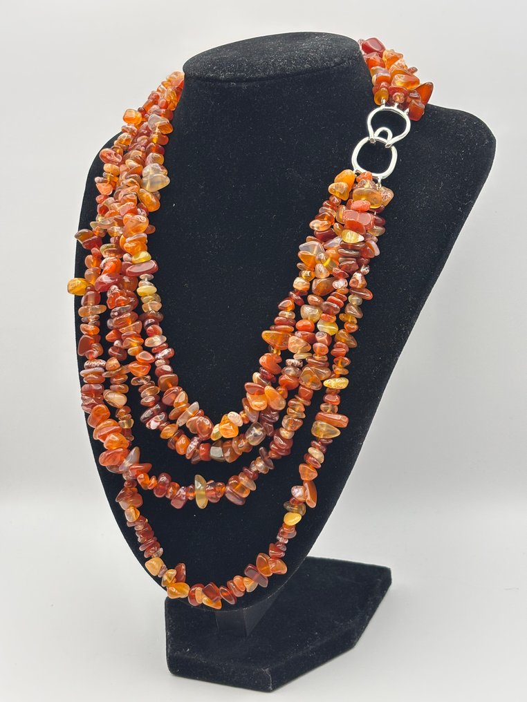 broche plateado - Collar #3.2