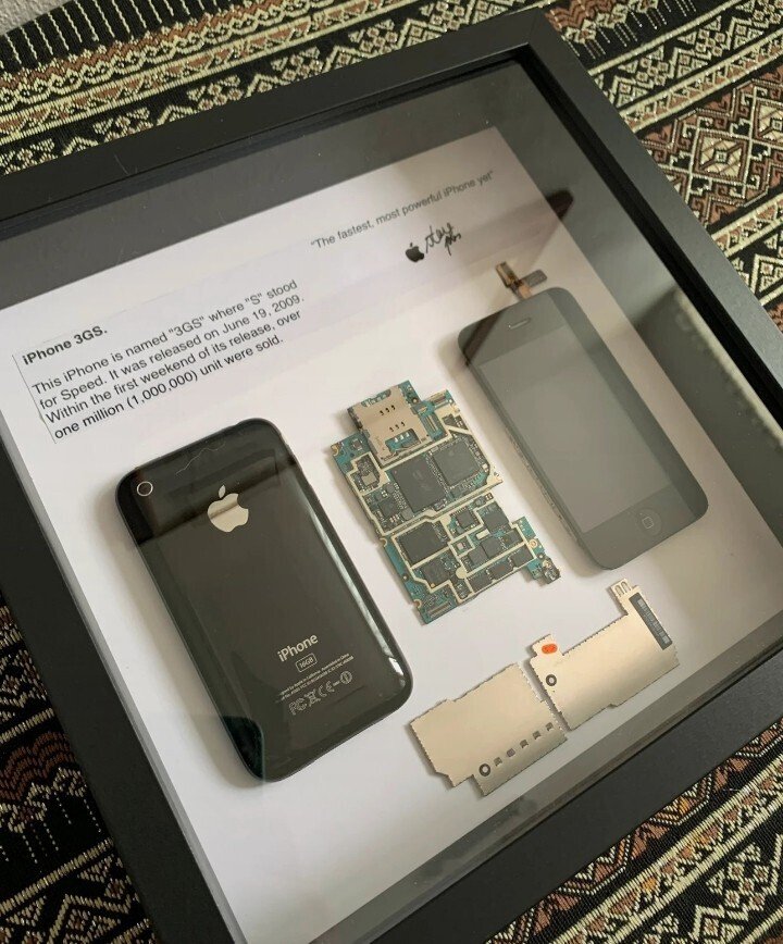 Apple iPhone 3GS (2009) framed - iPhone #1.0