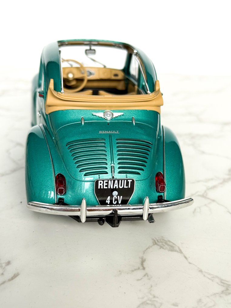 Solido 1:18 - Modellbil - Solido – Renault 4CV Décapotable #3.2