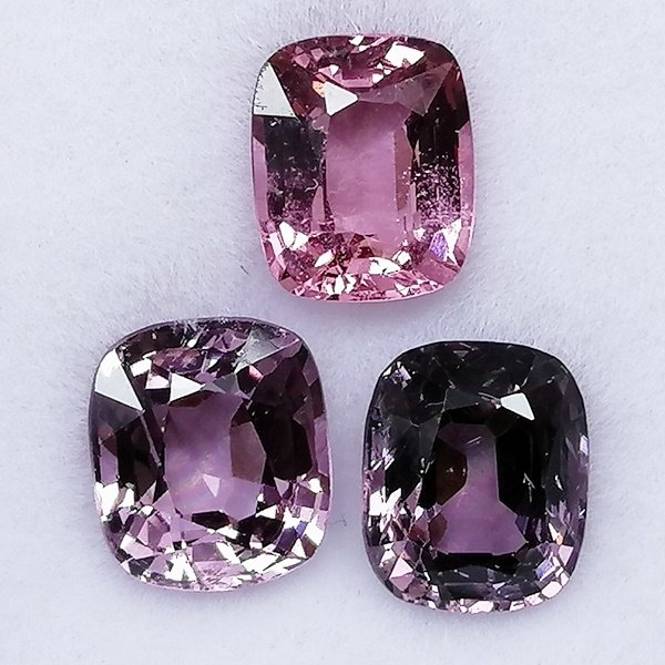 3 pcs 尖晶石 - 3.66 ct - 西班牙宝石学院(IGE) - 未治疗 #4.3