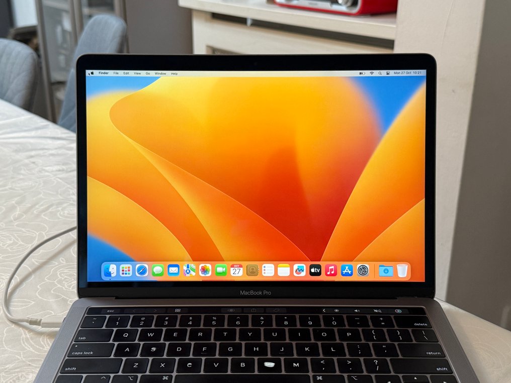 Apple MacBook Pro 13-inch (2018) - Computer (1) #1.0