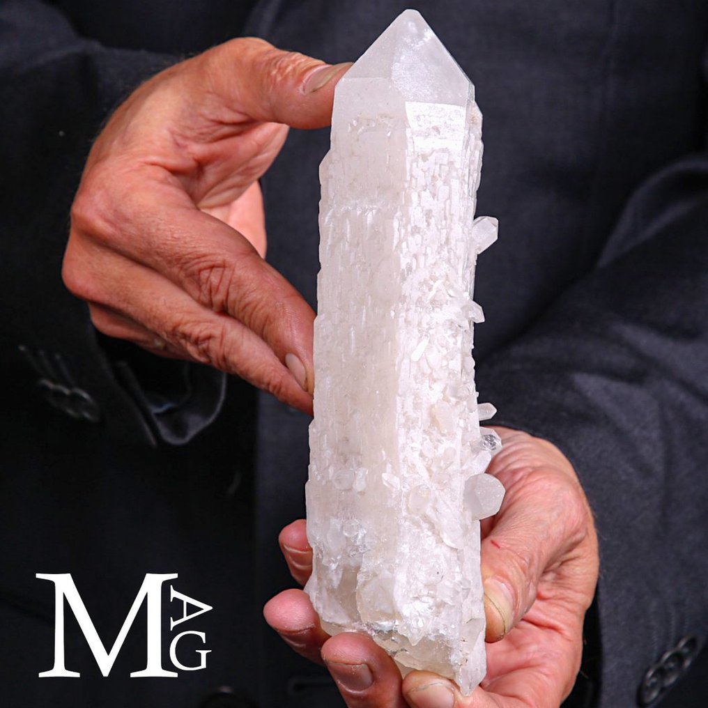 Sjælden spids af ananas-kvarts - eksklusiv mineralprøve. - Højde: 197 mm - Bredde: 58 mm- 882 g #1.0