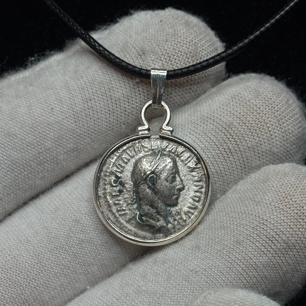 Roma antica Argento Pendente in argento dell'antica Roma, Antoninianus – circa 3° secolo d.C. – 19 mm, 2 g #1.0