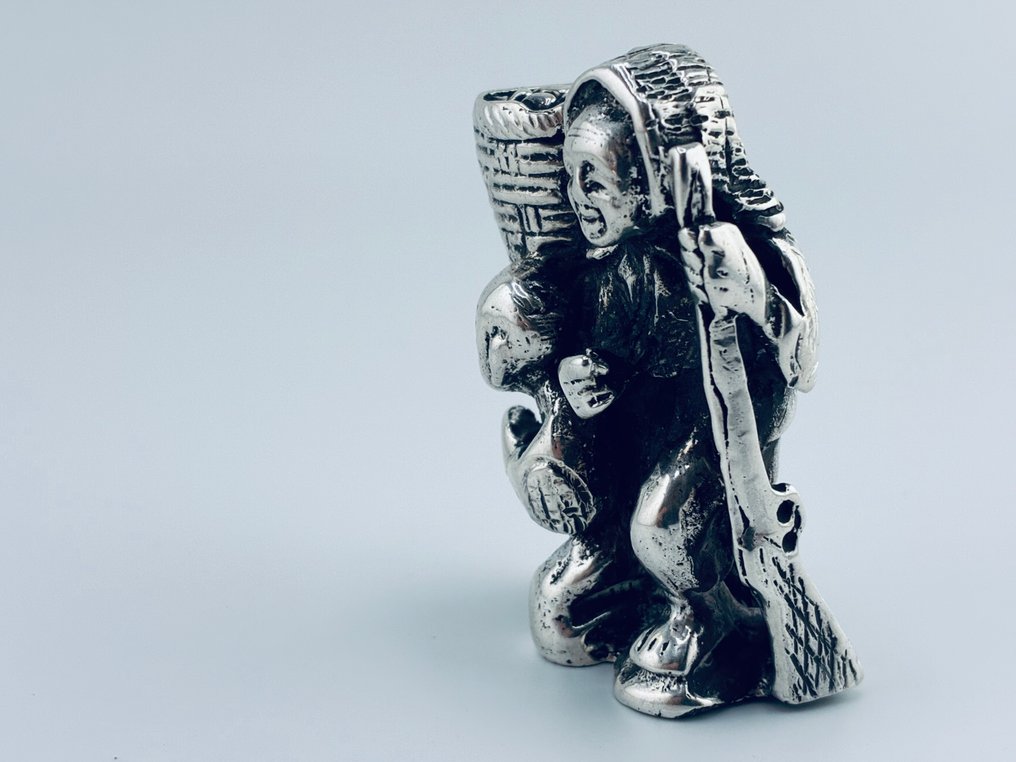 Statuetă - .915 argint #3.2