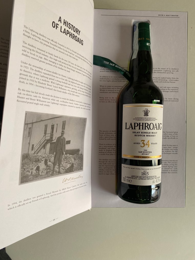 Laphroaig 34 years old The Ian Hunter Story - Book 4 - 70cl #1.0