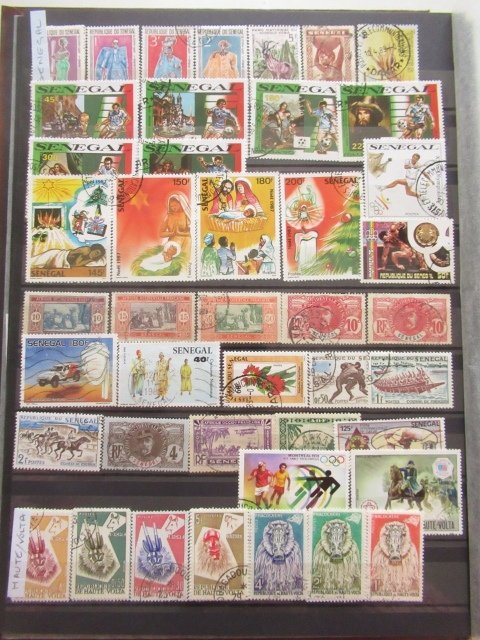 Lumea - Colecție de timbre în 10 albume. #4.3