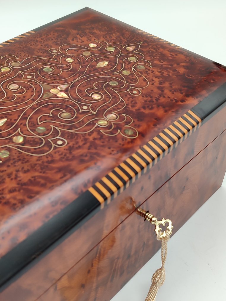 Κουτί κοσμημάτων - Ξύλο (Θούια), Ξύλο, Μάρακα, Μαρκετερία, Δέντρο της ζωής #1.0