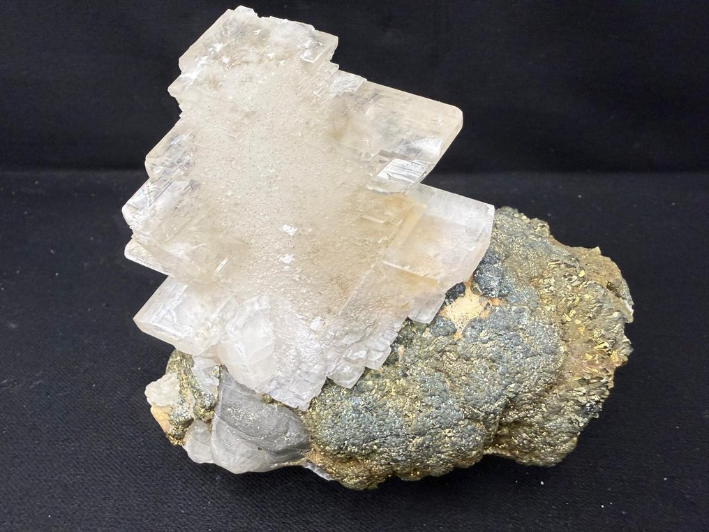 Beautiful huge fluorescent Calcite crystal on iridescent Marcasite/Pyrite matrix Specimen - Height: 12.5 cm - Width: 11 cm- 1244 g #1.0