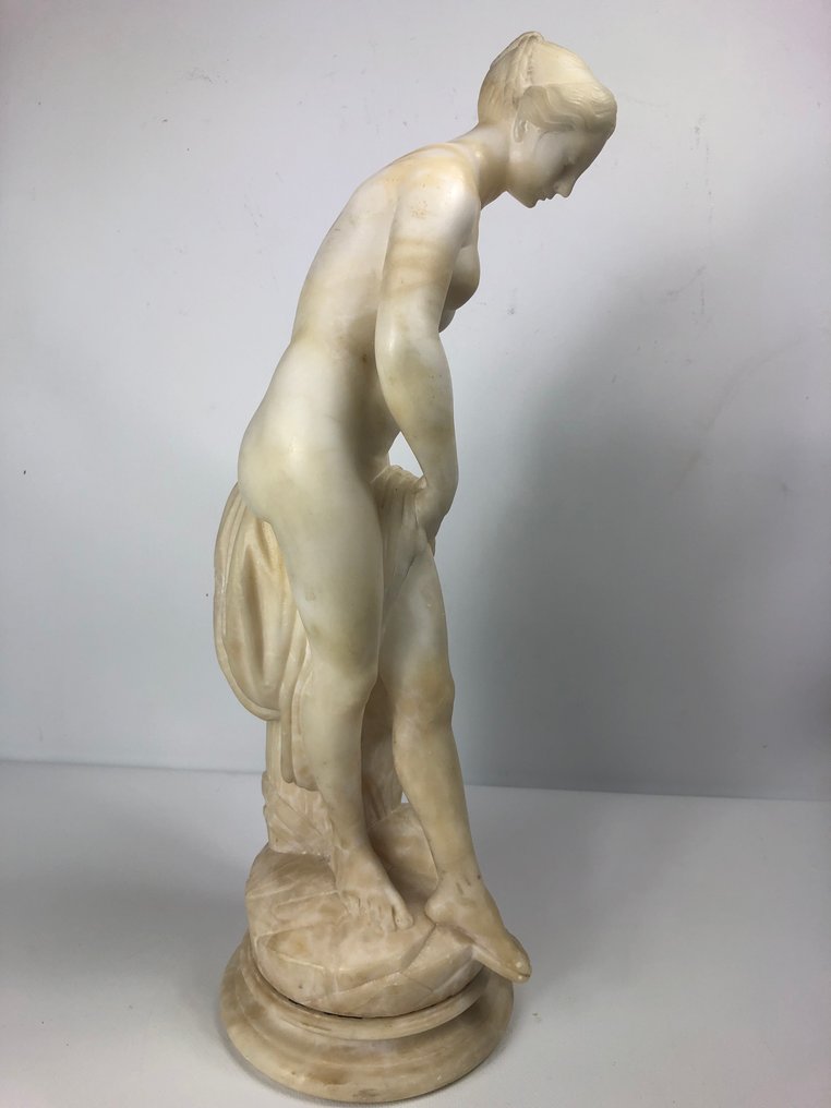D'après Etienne Maurice Falconet (1716-1791) - Sculpture, Baigneuse - 46 cm - Alabaster - 1910 #4.3