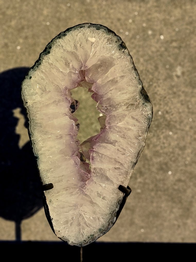 Big, Tall, Amethyst Geode Slice, Uniek Piece - Height: 47 cm - Width: 23 cm- 6.3 kg #4.3