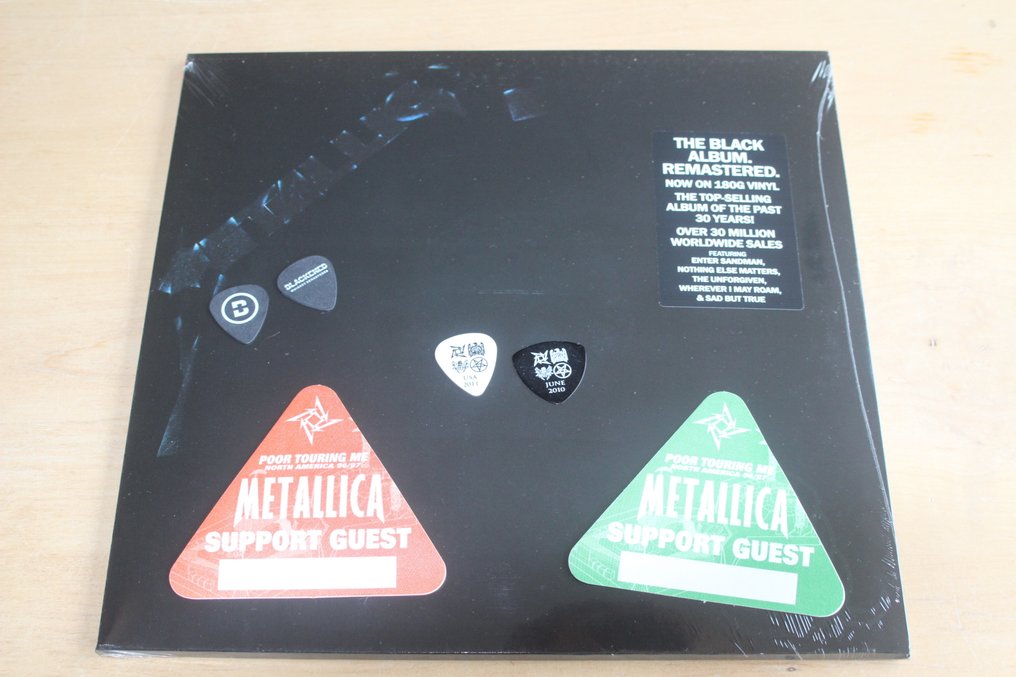 金屬製品樂團 - Black Album + Guitar Picks + Backstage Passes - 2 x LP 專輯(雙專輯) - 180克 - 2021 #1.0