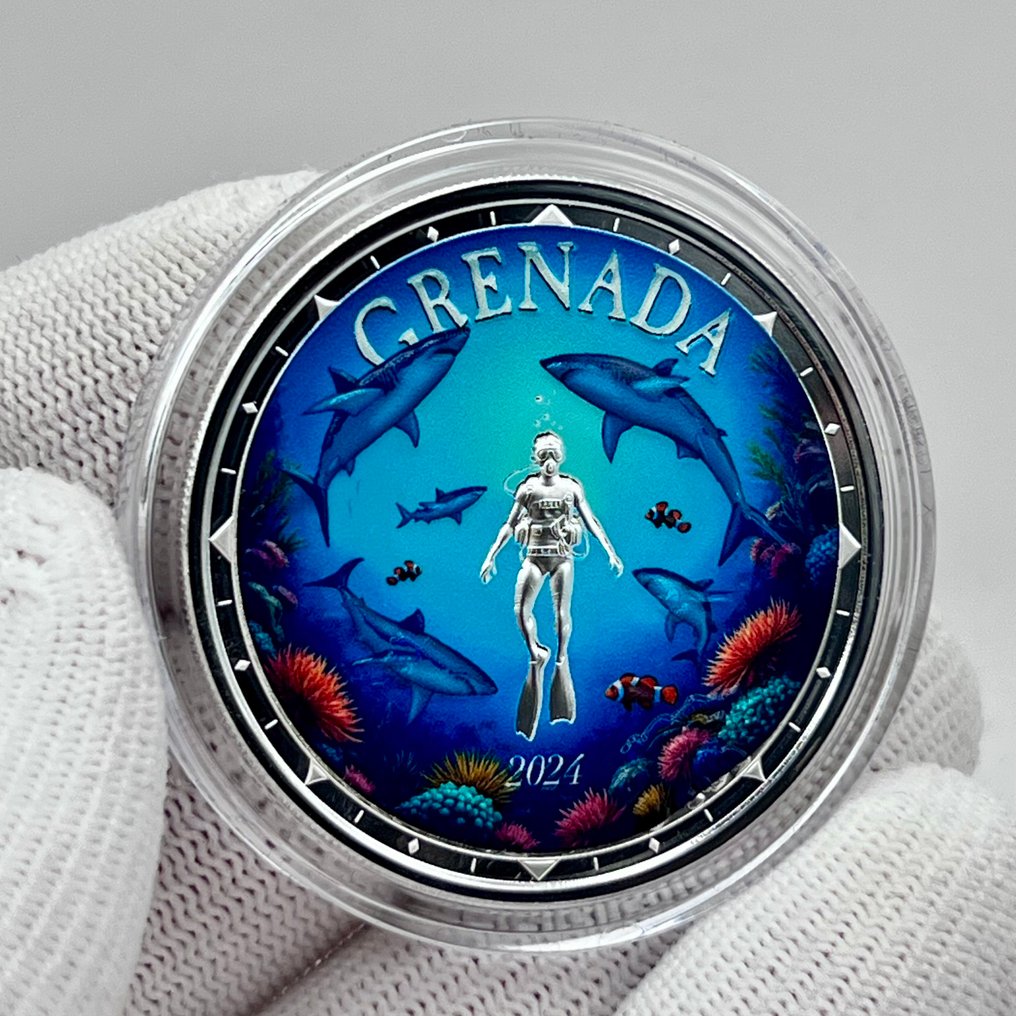 Kelet-karibi államok (Brit Tengerentúli Területek). 2 Dollars 2024 EC8 – Grenada – Shark Diver – 1 oz Colorized Silver PROOF – .999 Fine Silver #1.0