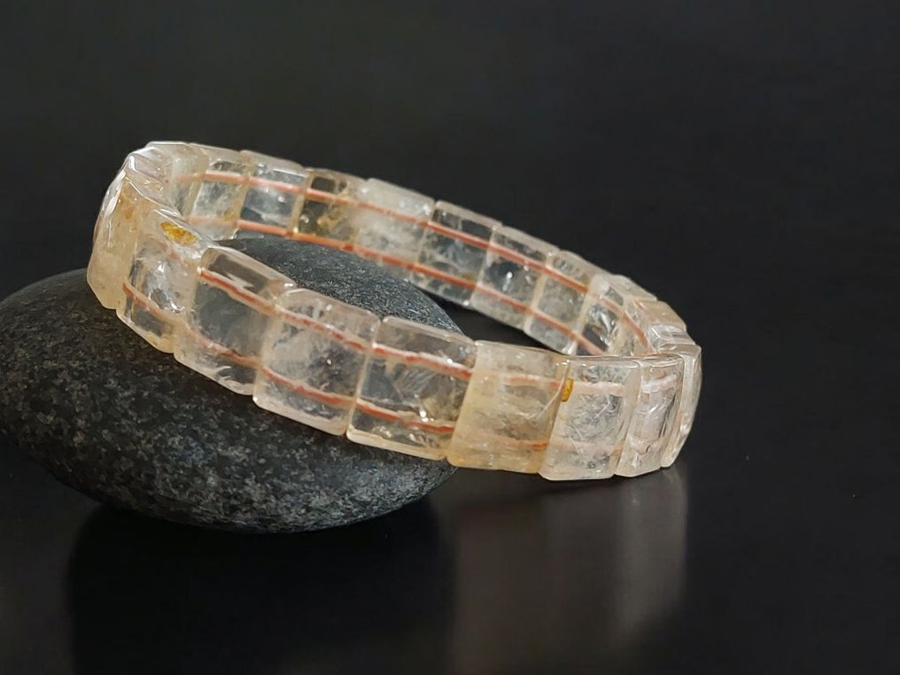 Κιτρίνης. Βραχιόλι με πολύπλευρες όψεις καλής ποιότητας. Φυσική ακατέργαστη πέτρα. - Ύψος: 1.2 cm - Πλάτος: 0.3 cm- 28 g #1.0