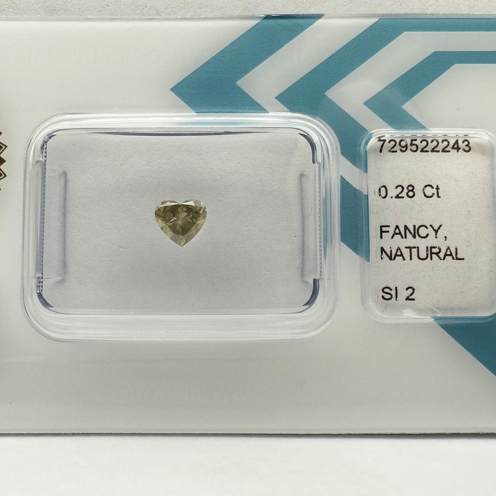 χωρίς τιμή ασφαλείας - 1 pcs Διαμάντι  (Φυσικού χρώματος)  - 0.28 ct - Καρδιά - Fancy deep Πρασινωπό, Γκριζωπό Κίτρινο - SI2 - International Gemological Institute (IGI) #1.0