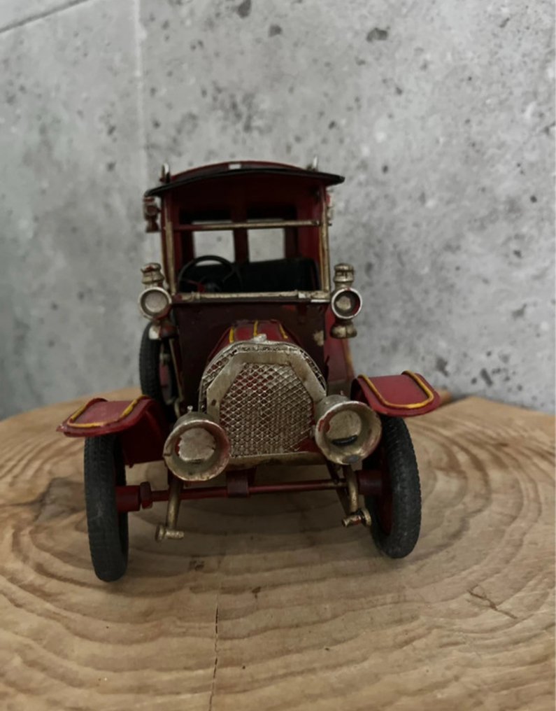 Oldtimer - Modell szedán #1.0