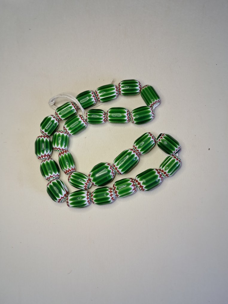 绿玫瑰珍珠V形 - 意大利  (没有保留价) #1.0