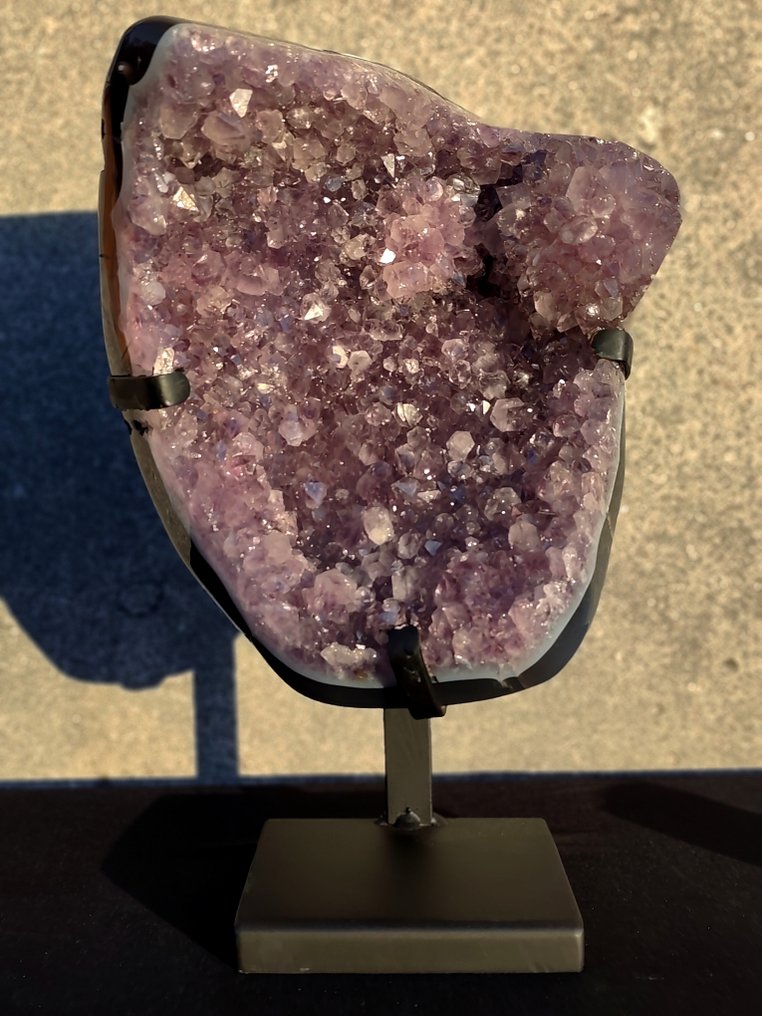 Big, Tall, Amethyst Piece, hand carved,completely polish all around, with a ball, Uniek Piece - Height: 42 cm - Width: 32 cm- 10.75 kg #1.0