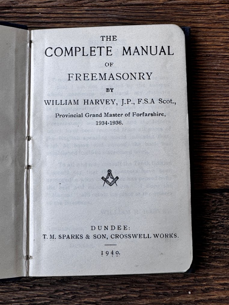 Private Circulation Only - The Complete Manual of Freemasonry/ The Emblems of Freemasonry Fold-out - 1940 #3.2