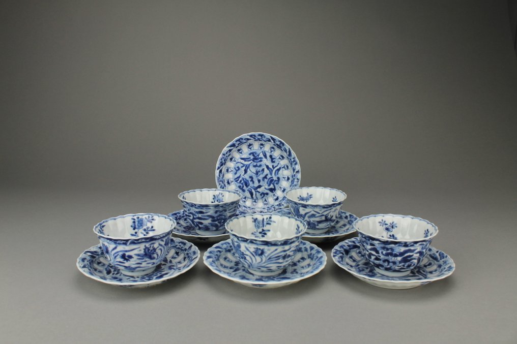 杯子和碟子配有花朵 - 瓷器 - 中國 - 清康熙（1662-1722） #1.0