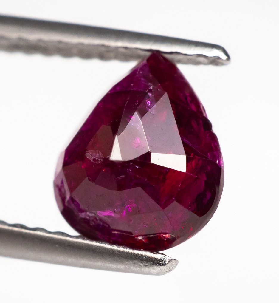 No reserve price Ruby - 1.56 ct - Bellerophon Gemlab - Deep Red #4.3