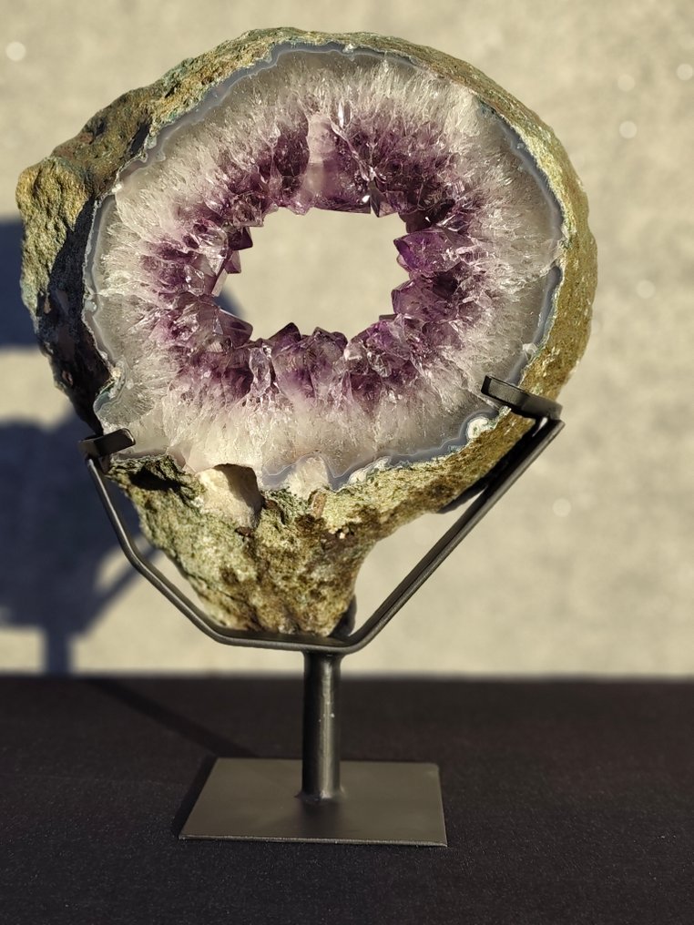 Dark Purple Uruguay, Amethyst Geode Slice with big crystals, Uniek Piece - Height: 38 cm - Width: 30 cm- 6.5 kg #1.0