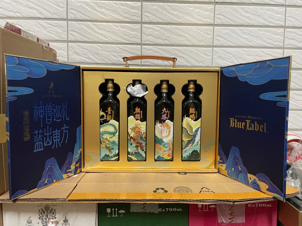 Johnnie Walker Blue Label Divine Beasts - 20cl - 4 bottles #1.0