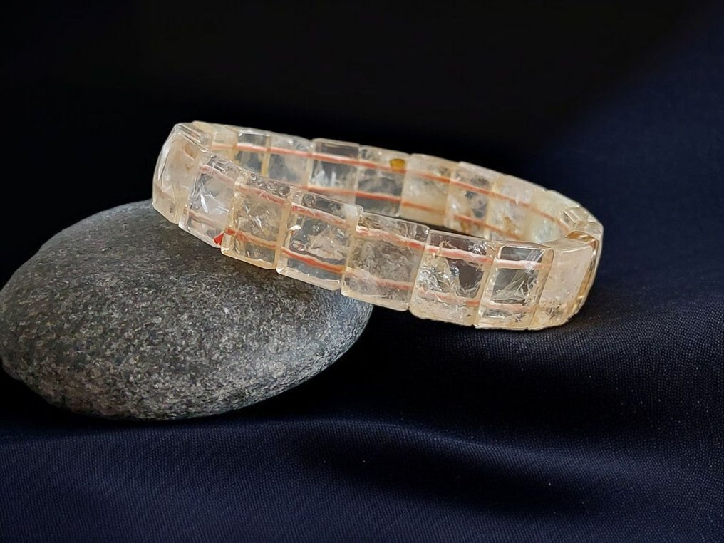 Κιτρίνης. Βραχιόλι με πολύπλευρες όψεις καλής ποιότητας. Φυσική ακατέργαστη πέτρα. - Ύψος: 1.2 cm - Πλάτος: 0.3 cm- 28 g #3.2